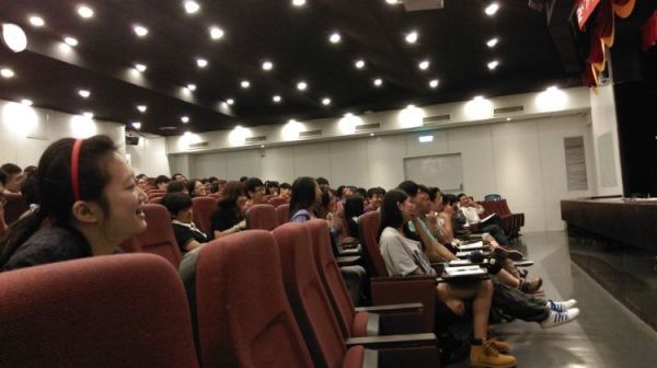 台北ATC全方位人才培訓營學員專心上課模樣